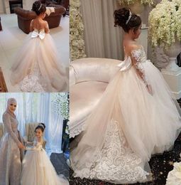 2020 Ball Gown Flower Girls Dresses Long Sleeves Sweep Train Illusion Bodice Applique Birthday Party Girls Pageant Gowns With Bow 7190946