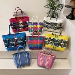 Handmade Woven Portable Handbag Large Capacity Plastic Tote Bag Summer Beach Travel Holiday Shopping Contrasting Colours 240410