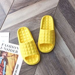Summer Women Indoor Home Slippers Soft Comfortable Non-slip Flip Flops Bath Slippers Couple Family Flat Sandals Hotel Shoes 2022