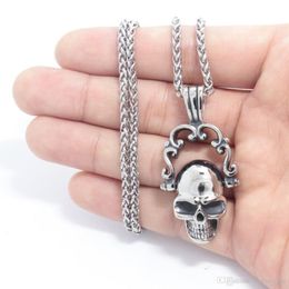 2018 New Products 316L Stainless Steel Gothic Punk Skull Silver Tone Necklace Pendant Mens Boys Jewelry274y