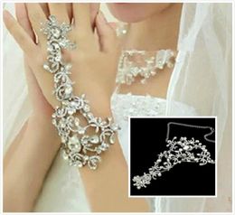 New Coming Fashion Bridal Bracelet Wedding Jewellery Crystal Rhinestones Finger Ring Bracelet Wristband Bracelet Party Prom Jewelry1335380