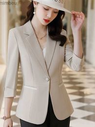 Kadınlar Suits Blazers Blazer Kadınlar Yeni Şık Zarif All-Maç Basit Klasik Tasarım Günlük Ofis Lady Bekar Düğmesi İnce Ceket C240410