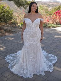 Vestido de noiva mais recente para decote de sereia de noiva com apliques de renda personalizados, além de tamanhos vestidos de novia
