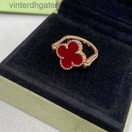 High End Vancefe Brand Designer Rings for Women Double Sided Reversible Cnc Exquisite Laser Red Chalcedony Four Leaf Grass Senior Brand Logo Designer Jewellery