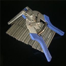 Hog Ring Plier Tool and 600 Pcs M Clips Staples Chicken Mesh Cage Wire Fencing Caged clamp Poultry supplies