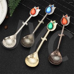 Spoons Vintage Dessert Spoon Retro Style Curved Handle Design Excellent Production Wear-resistant Household Accessories Durable