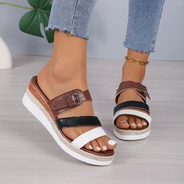 Sandals Luxury Woman Sandal Ladies Summer Casual Colour Blocking Soft Leather Woven Straw Bottom Thick Women Dressy