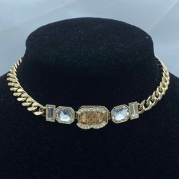 Collana designer Collana a catena d'oro del cuore di lusso per donne uomini in acciaio in acciaio collane di gioielleria lettera festa di moda a sospensione regalo di San Valentino