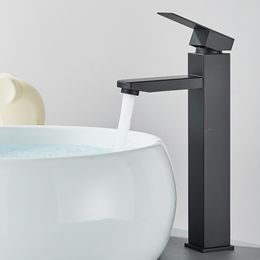 Quyanre Matte Black Square Basin Faucet Black Bathroom Washbasin Mixer Tap Single Handle Mixer Tap Basin Tap Torneira da bacia