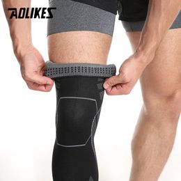 New Knee Protector Elastic Knee Support Brace for Running, Basketball, Volleyball, Football,Cycling Knee Pads