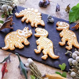 3Pcs 3D Dinosaur Cookie Cutters Mould Dinosaur Fossil Fondant Biscuit Embossing Mould For Kids Birthday Party Baking Cake Decor