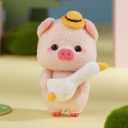 1Pcs Cute Pig Pets Needle Wool Felt kits Handmade Toy Doll Wool Felt Poked Kitting Non-Finished DIY Wool Felting Package