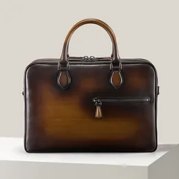 Briefcases Handmade Retro Computer Briefcase For Men High-Capacity Leather Business Office Bag That Radiates High-End Feeling