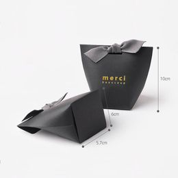 50pcs/lot Upscale Black White Kraft Papel "Merci" Gift Box Wedding Favours Candy Bag Package Birthday Party Favour Boxes