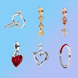 Cluster Rings 2024 Fashion Jewelry 925 Silver ME Series Arrow Of Love Medal Rose Proposal Ring Exquisite Pendant