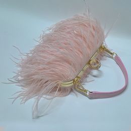 Designer Ostrich Fur Feather Wallet Clutch Bag Women Clutch Diamond Knuckle Rings Dinner Evening Bag Chain Purses Party XA531H