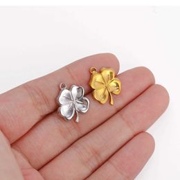 Pendant Necklaces 3Pcs/Lot Good Luck Charms Stainless Steel Clover Pendant Accessories for Jewellery Making Supplies DIY Bracelet Necklace Crafting 240410