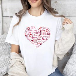 Romantic Valentine Love Heart Tshirt Vintage Femme Valentines Day Gift Shirt Fashion Women Spread Motivational 240410