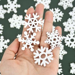 50pc 35mm Mix Shape Wooden White Snowflakes Christmas Decor Xmas Wood Pendants Ornament for Home New Year Christmas Decorations