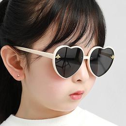 Modemarke Herz Kinder Sonnenbrillen Kinder süße rosa Cartoon Bienen Sonnenbrille Mädchen Jungen Baby -Verlauf Eyewear 240326