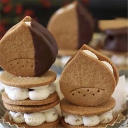 1Pc Cute Squirrel Pine Cone Chestnut Pattern Biscuit Mould Butter Pastry Cookie Stamp Mould Household Kitchen Tools Accessories