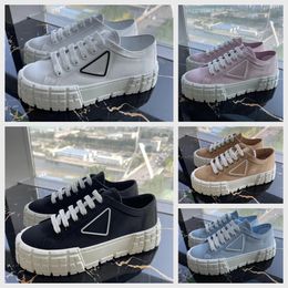 2024 Designer Sneakers Gabardine Nylon Casual Shoes Brand Wheel Trainers Luxury Canvas Sneaker Fashion Platform Solid Heighten praadashoes women Shoe With Box