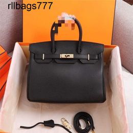 Leather Bk Designer Bags Handmade Top Layer Cowhide Bag for Women Autumn and Winter Highcapacity Lychee Pattern Bag for Women