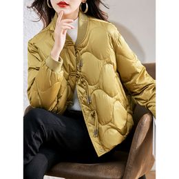 Alla moda per le donne inverno 2022, nuovo senso del design, piccola statura, stile corto, temperamento, anatra bianca addensata, giacca dimagrante
