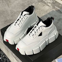 Dad's Women's 2023 New Fashionable Sponge Cake Thick Sole, Height Increasing Couple's Small White Shoes, Sports and Leisure Shoes