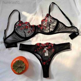 Bras Two Piece Exotic Set Womens Intimate Underwear Printed Embroidered Transparent Through Lace Underwire Bra Thong Fancy Lingerie 240410