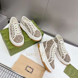 gglies Designer Canvas Shoes Italy low-cut 1977 high top Letter High-quality Sneaker Beige Ebony Tennis Shoe Fabric Trims liness shoes 001