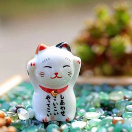 1Pcs Japanese Style Ceramic Chopsticks Holder Lucky Cat Chopsticks Stand Pillow Care Rest Ceramic Craft Kitchen Tableware