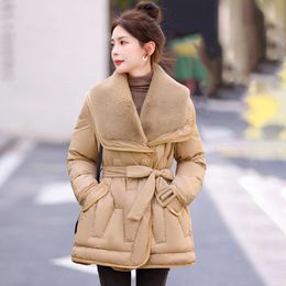 Large Collar Down for Women's 2023 New Winter Fashionable Stylish, Lightweight, Medium Length, Slimming and Beautiful Jacket