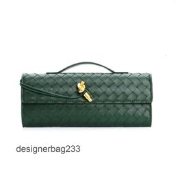 Diagonal Long Clutch Bottegs Venets Bag Lady Bags Handmade Woven French Buckle 2024 New Hardware Lock Single Cross Andiamo Purse Shoulder Women C4FS