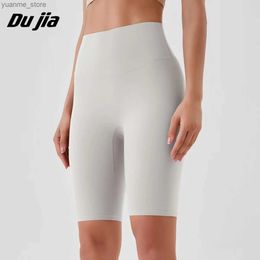 Yoga Outfits New Five Point Leggings Women Cycling Shorts Hip Lift Yoga Shorts Pants Gym Run Sports Fitness Pants Tight Riding Shorts Women Y240410