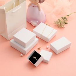 1pc Black/white Jewelry Box Gift Cardboard Boxes for Ring Necklace Earring Womens Jewelry Gifts Packaging Box with Sponge Inside