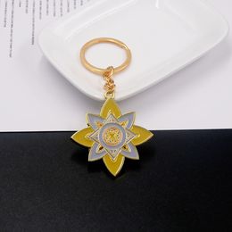 Hot Genshin Impact Albedo's Solar Isotoma Keychain Brooch Geo Flower Pendant Metal Keyring Lotus Shape Badge Fans Cosplay Gift