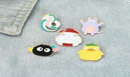 Japenese Anime Cute Animals Enamel Pins Creative Bailong Soot wizard Mouse Brooches For Kids Gift8198127