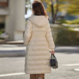 Beige Women in Winter 2023, New Style for Middle School Students, Warmth and Waist Tightening, Western-style Art Exam Long Edition Down Jacket