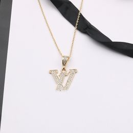 New Diamond Letter American Necklace Fashion All-Matching Wholesale