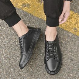 Casual Shoes Simple And Fashionable Men Small Black 2024 Lace-up Thick Sole Sneakers Versatile Leather Board