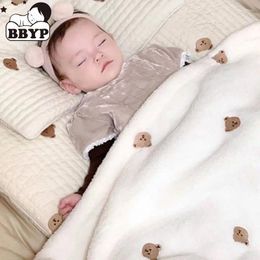 Blankets Cartoon Bear Baby Blanket Thicken Flannel Warm Swaddle Envelope Soft Stroller Wrap Born Kids Bedding 90x125cm