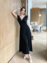 Casual Dresses 2024 Summer Collection Long Sleeveless Dress With Pleats Adjustable Waistband Made Of Modal Cotton In Light Sophisticated