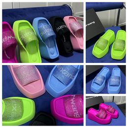 2024 Designer Sandals Slippers Luxury Womens Velvet material Velcro party Soft Rooms GAI Slip-On Size 35-42 6cm-10cm