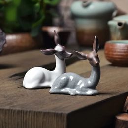 Cute Tea Pet 1 Pair Chinese Set Accessory Deer Rabbit Cattle Teapet Ceramic Delicate Teaware Small Lovely Ornament 240411