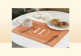 2022 Designer Placemat Fashion Brand Table Mat Imitation Water Luxury Dining Table Decoration Antifouling Coaster Tablecloth Home6242123