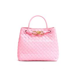 Andiamo Lady Bag Designer Bottgas Bags New Top Layer Cowhide Large Capacity Shoulder Grid Leather Carrying Tote High-end Underarm Venetas Women ZN8L