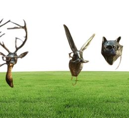 Smoking Pipe Bronzed Aluminium Staute Animal with Glasses Hanging Wall Mount Bear Louie Little Mouse Frankie Stag Home Decoration 29544900