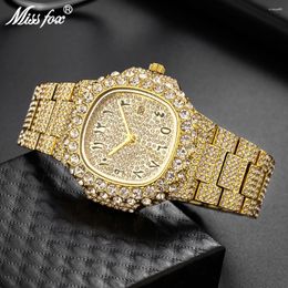 Wristwatches Luxury Men's Watches Full Diamond Hip Hop Calendar Quartz Watch For Male Square Gold Iced Out Timepieces Man Drop