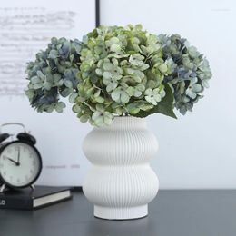 Decorative Flowers Autumn Hydrangea Artificial Flower Retro Style Home Dining Table Decoration El Wedding Art Simulation